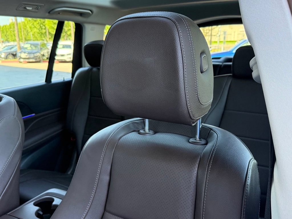 Certified 2023 Mercedes-Benz GLS 450 4MATIC image 3