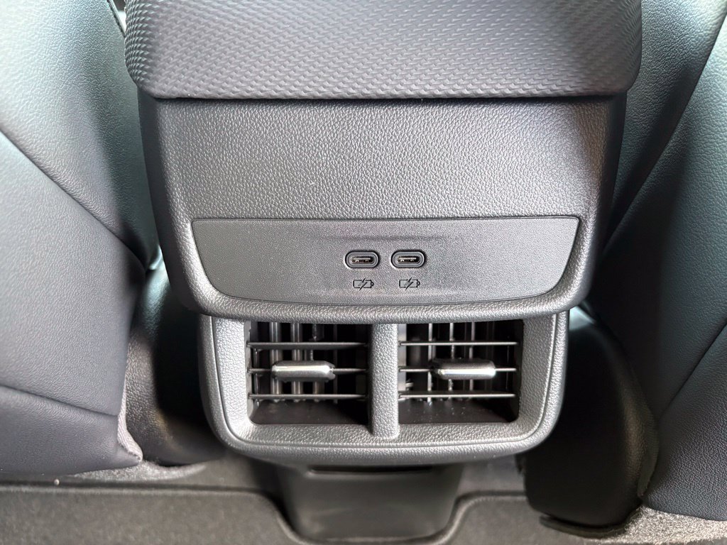 New 2026 Chevrolet Equinox LT w/ Convenience Package II FWD image 45