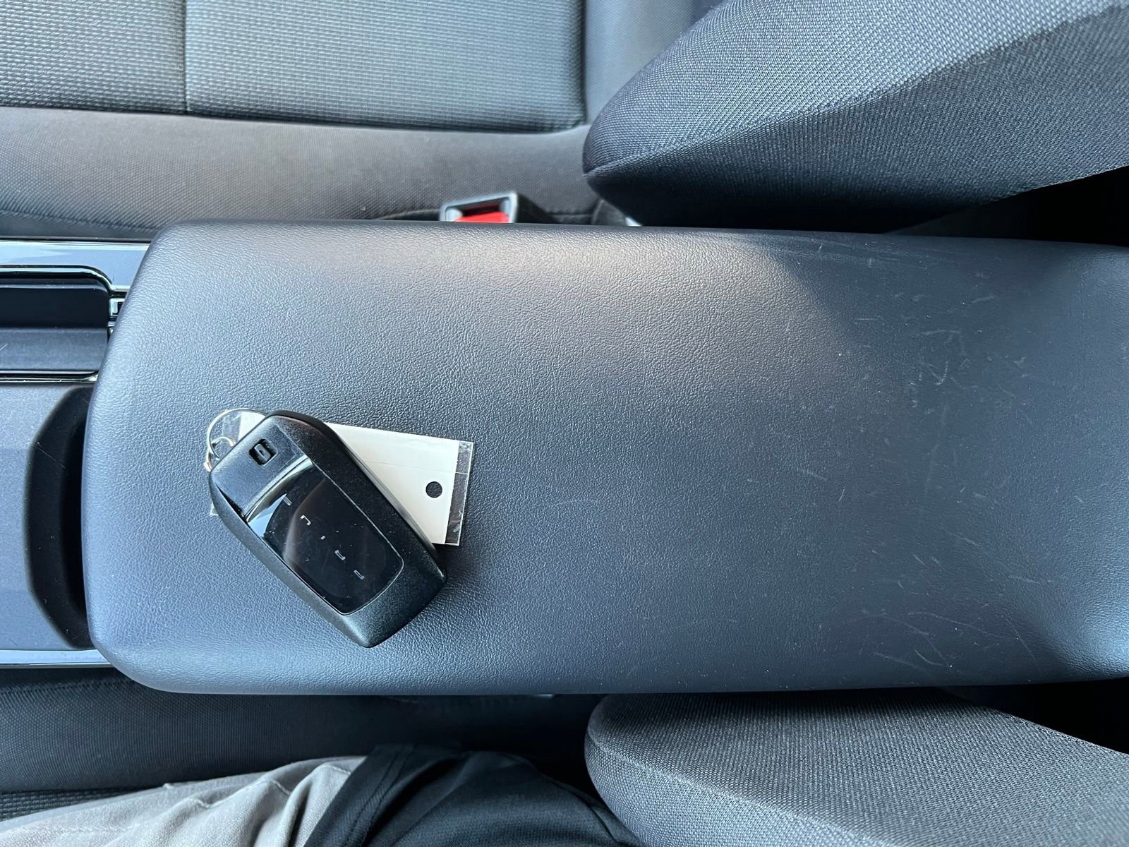 Used 2023 Toyota Prius Limited image 38