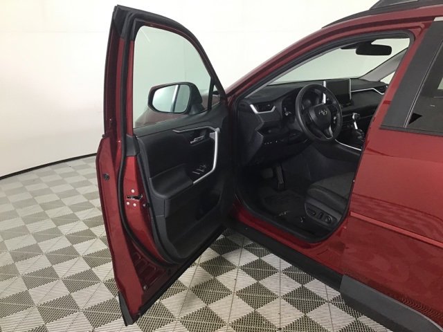 Used 2023 Toyota RAV4 XLE image 10