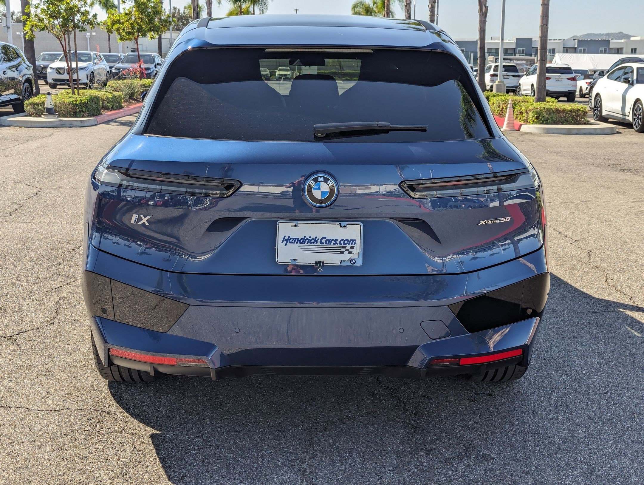 Used 2025 BMW iX xDrive50 w/ Premium Package image 9