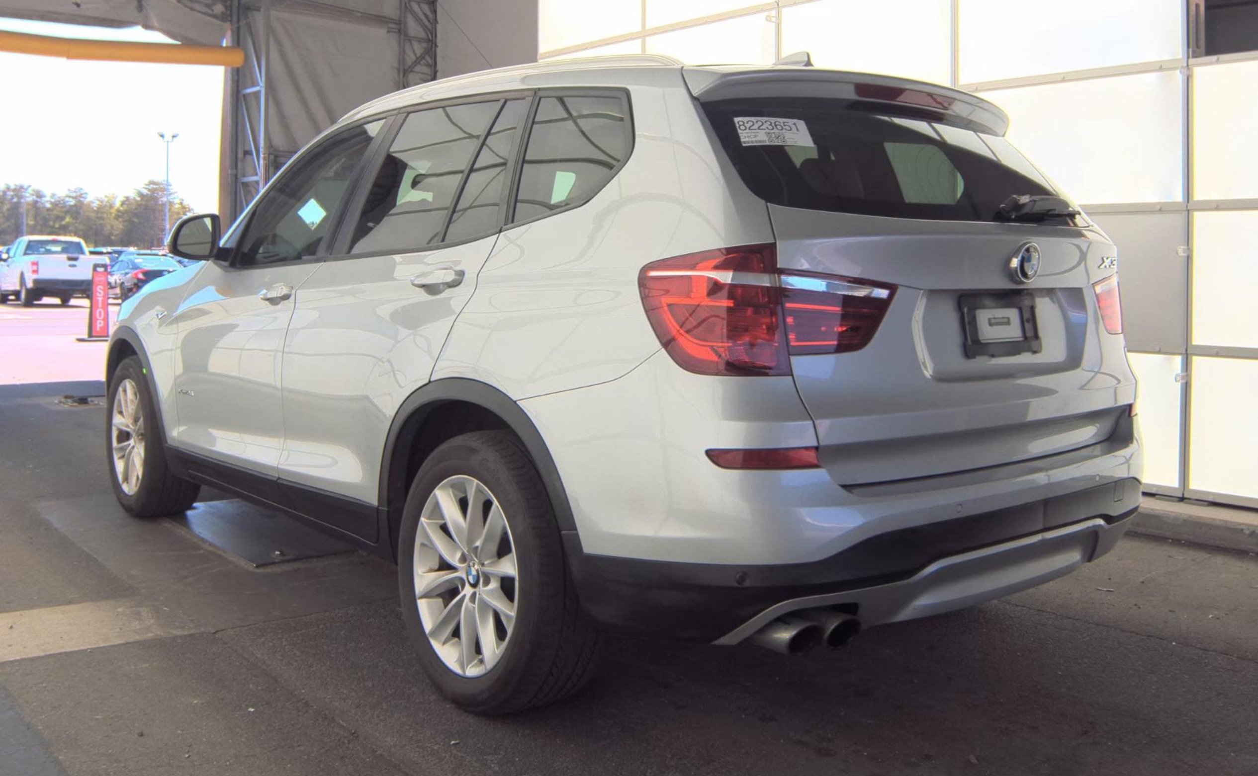 Used 2017 BMW X3 xDrive28i AWD/4WD image 4