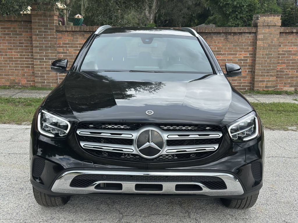 Used 2021 Mercedes-Benz GLC 300 image 3