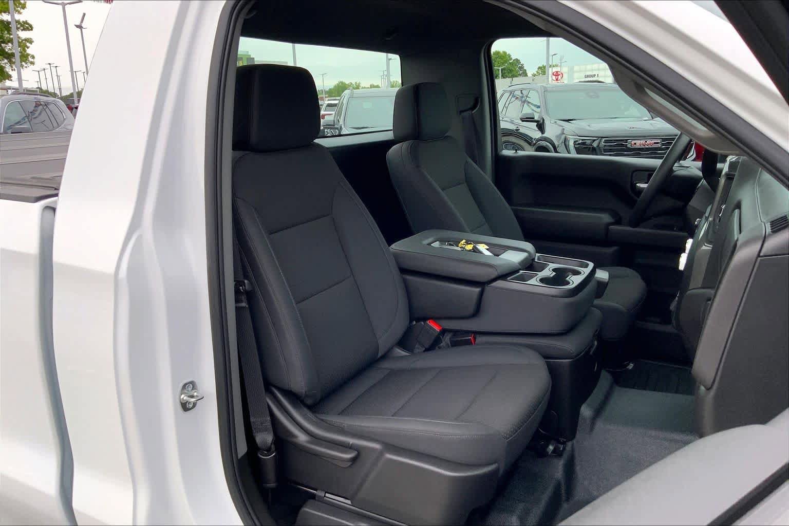 Used 2025 GMC Sierra 1500 Pro w/ Trailering Package RWD image 9