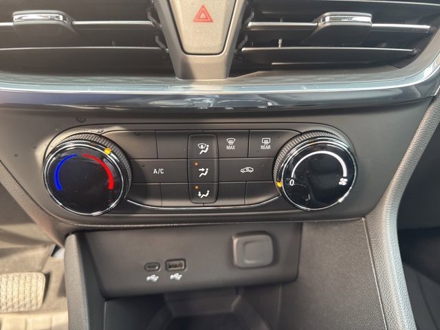 Used 2024 Buick Encore GX Preferred image 8