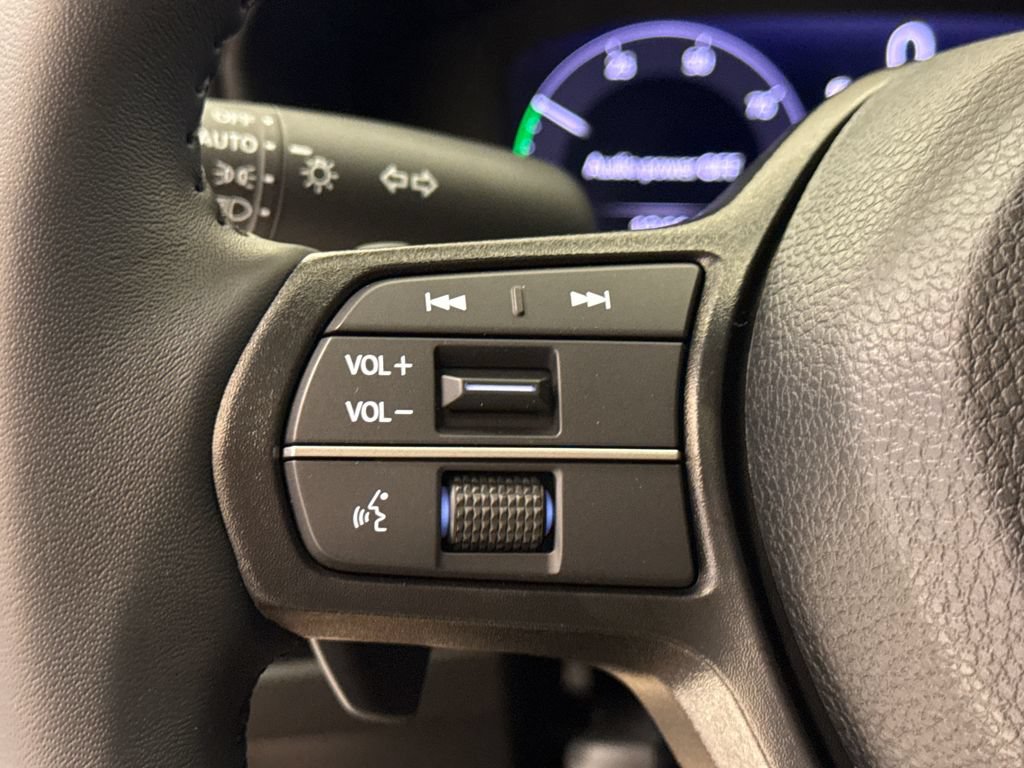 Used 2025 Honda Accord Sport image 31