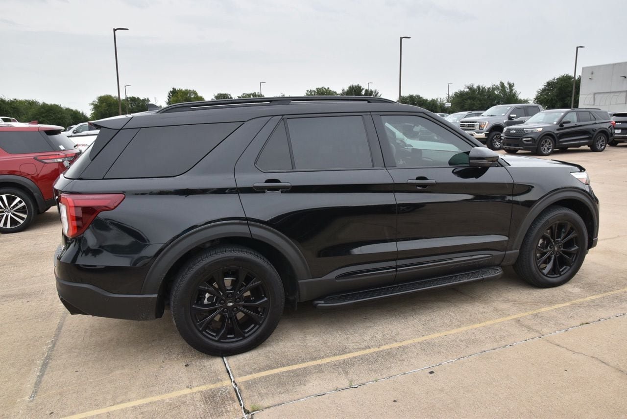 Used 2020 Ford Explorer ST w/ Premium Technology Package AWD/4WD image 5
