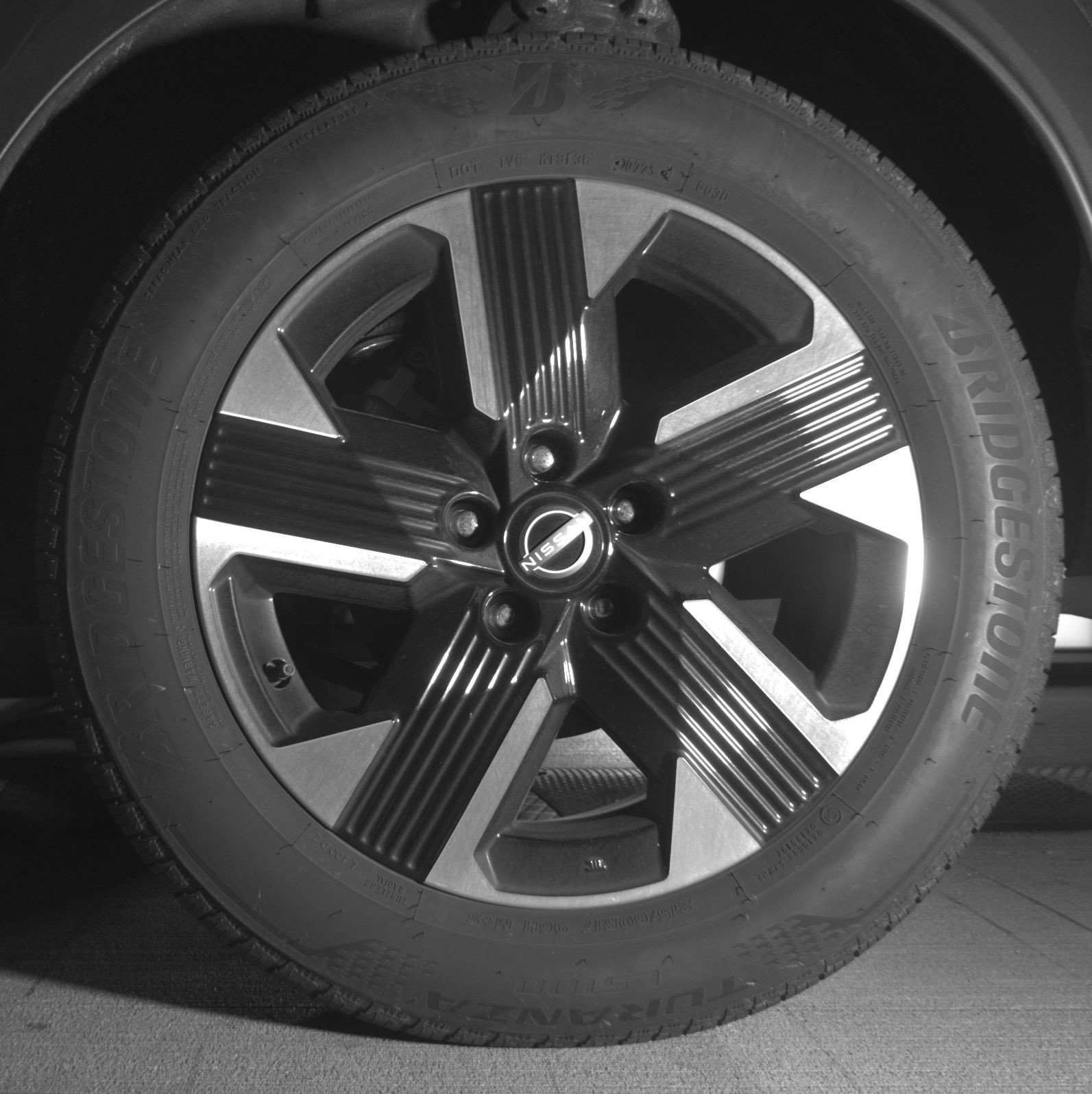 Used 2025 Nissan Kicks SV image 14