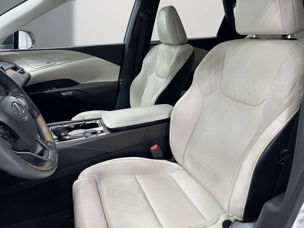 Used 2023 Lexus RX 350 FWD w/ Accessory Package image 14