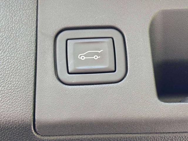 Used 2023 Cadillac XT5 Sportv w/ Technology Package AWD/4WD image 37