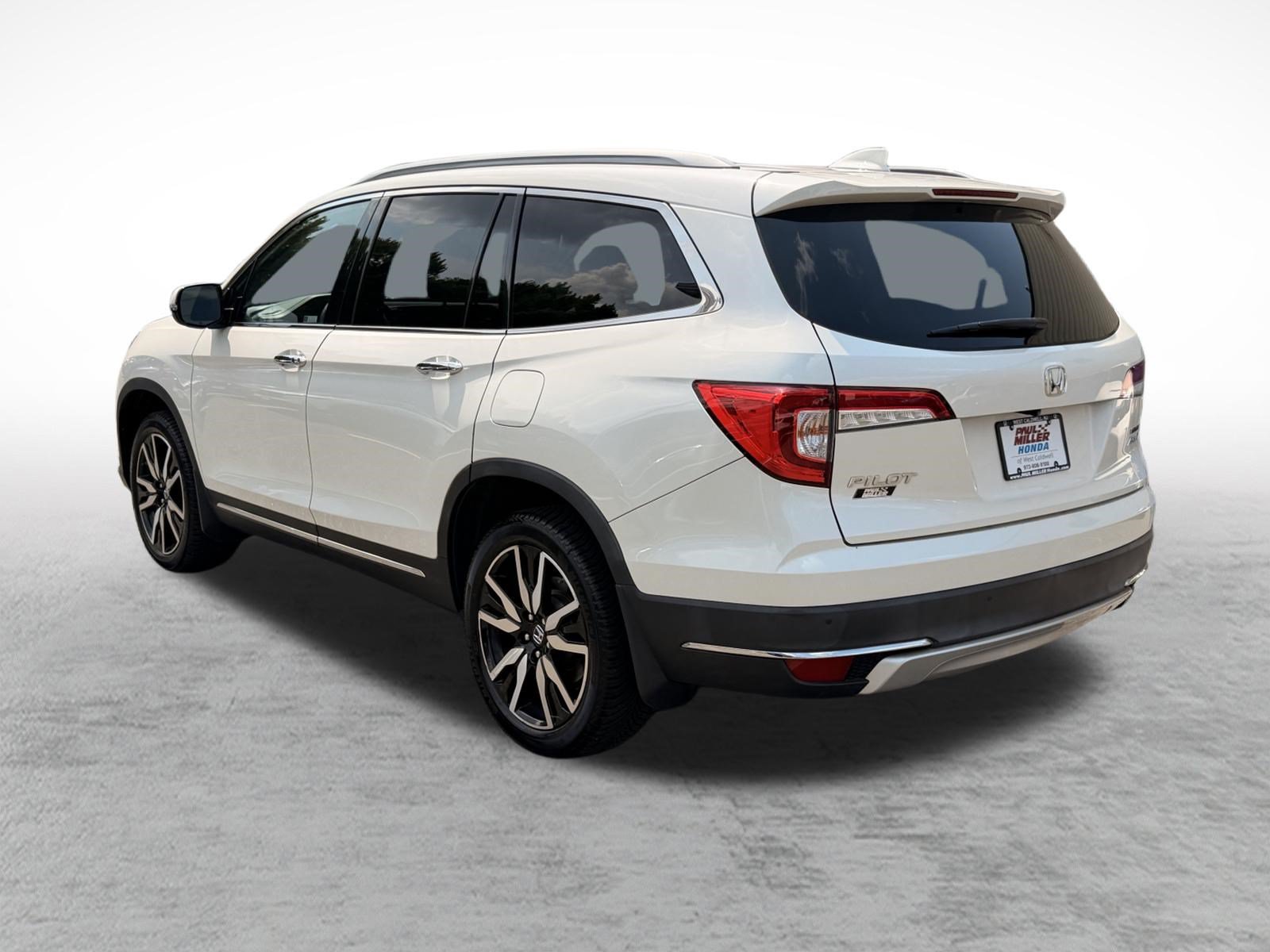 Certified 2019 Honda Pilot Touring image 4