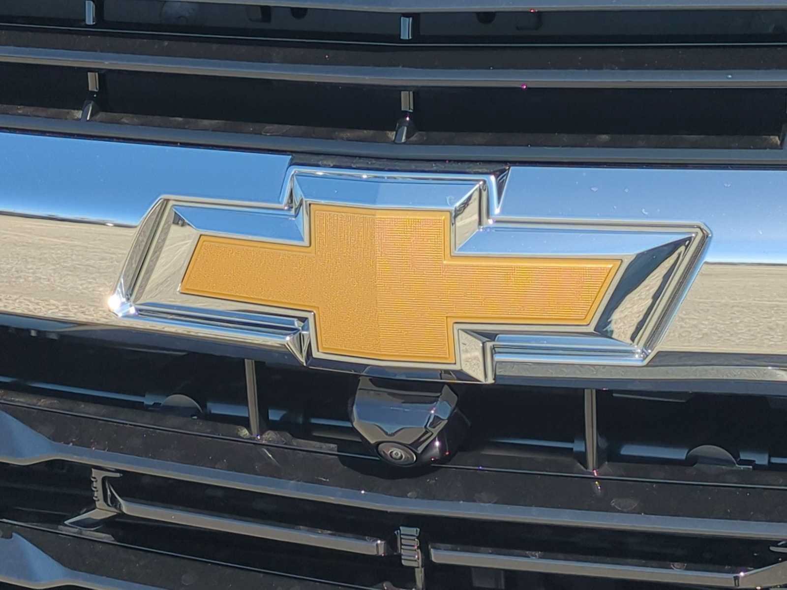 New 2026 Chevrolet Suburban LS RWD image 8