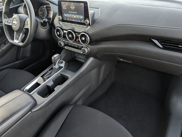 Used 2025 Nissan Sentra SV image 31