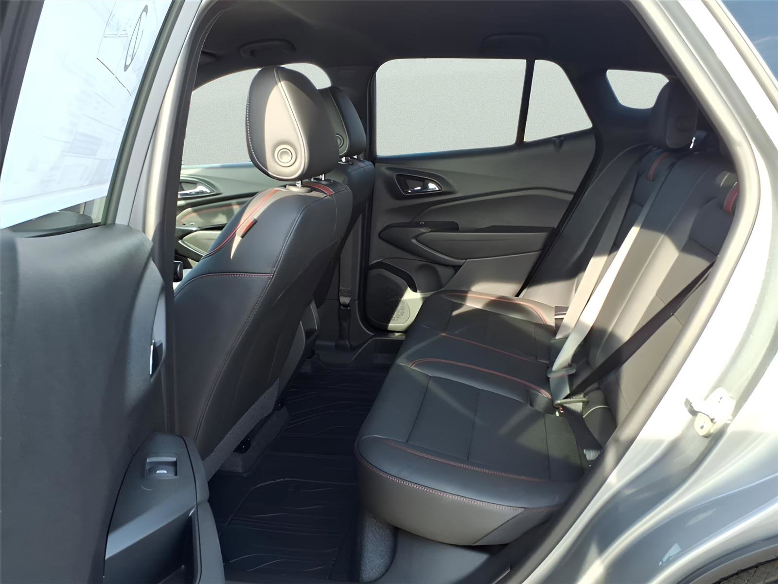 New 2026 Chevrolet Trax RS w/ Driver Confidence Package image 9