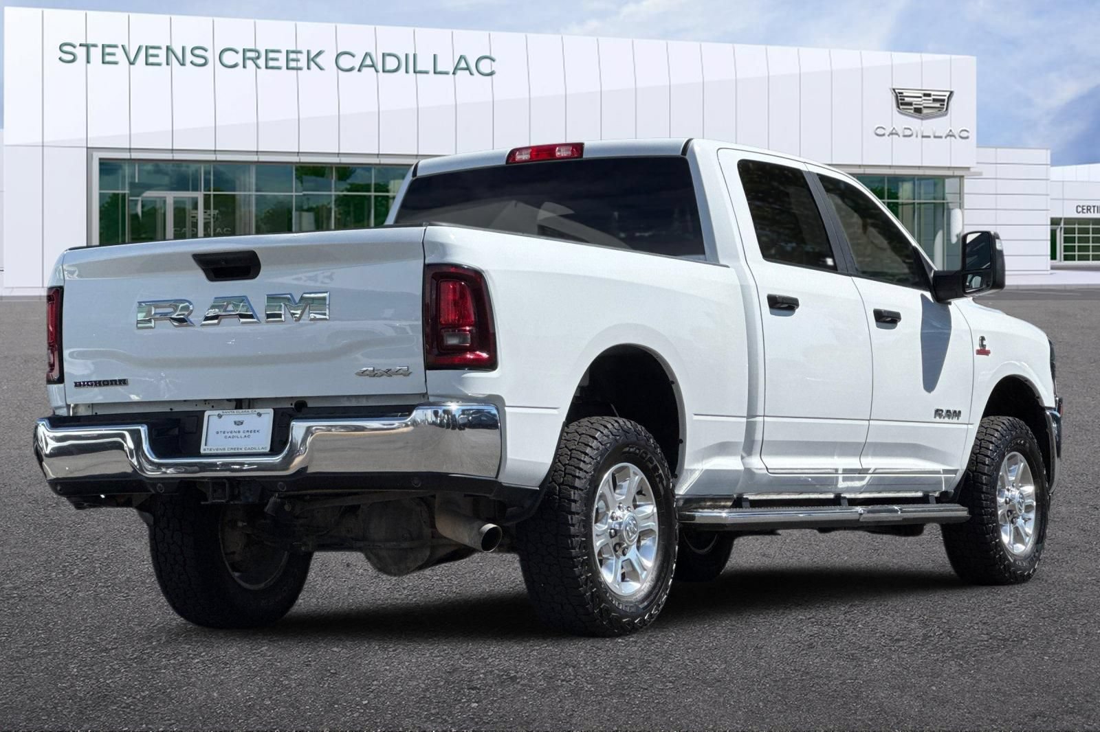 Used 2025 RAM 2500 Big Horn AWD/4WD image 3