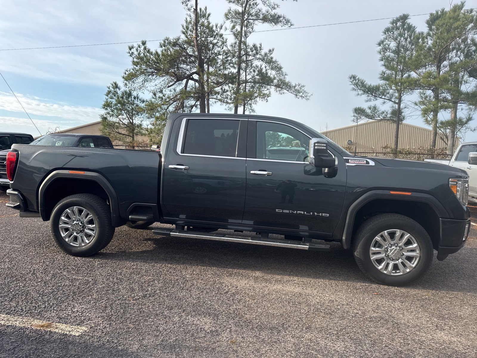 Used 2022 GMC Sierra 2500 Denali image 8
