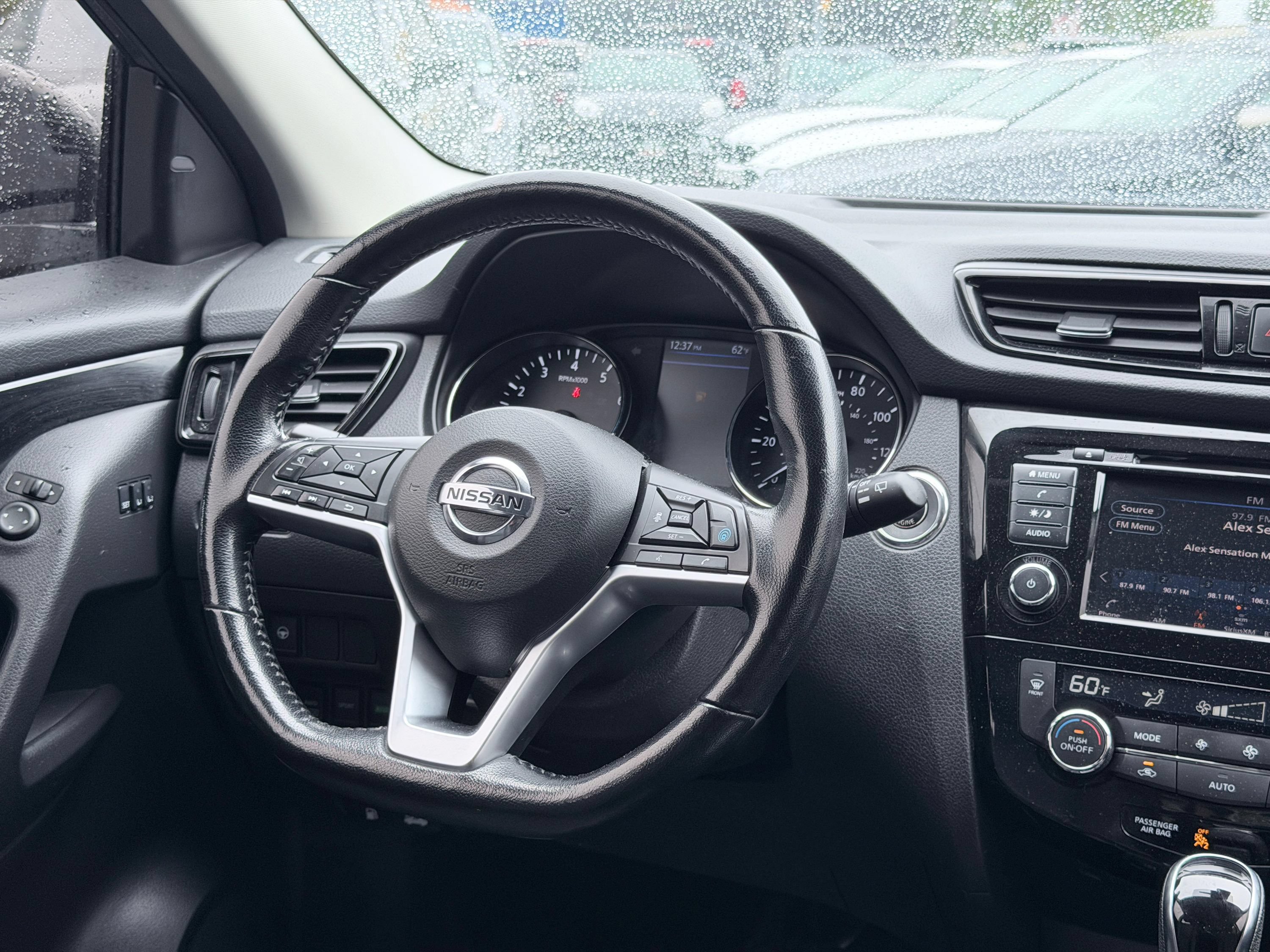 Used 2022 Nissan Rogue Sport SV w/ Technology Package AWD/4WD image 27