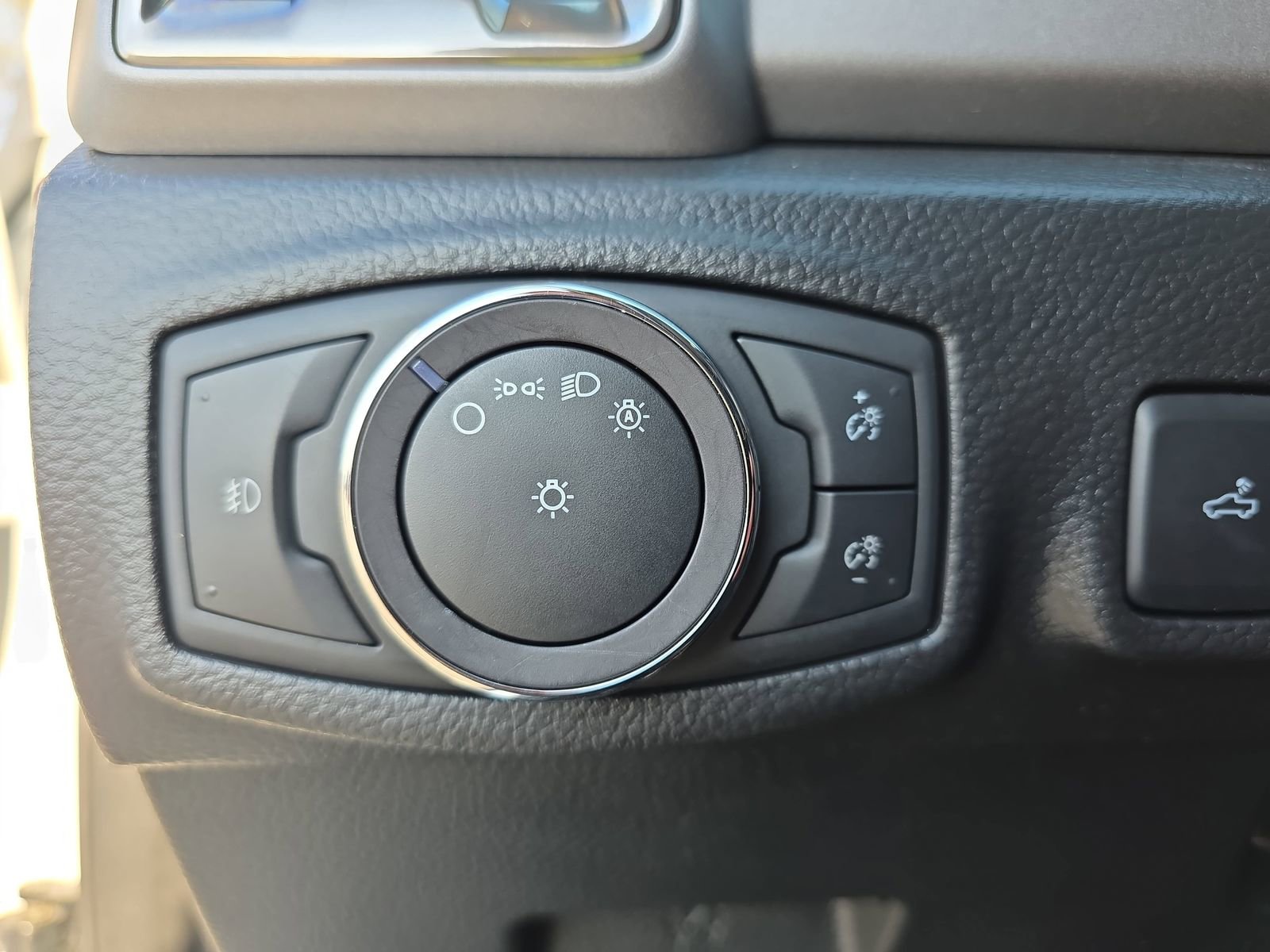 Used 2019 Ford Ranger XLT w/ FX4 Off-Road Package image 24