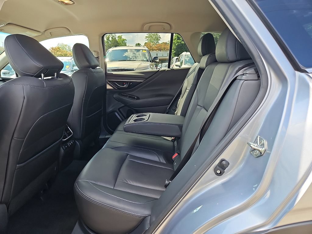 Used 2020 Subaru Outback Limited AWD/4WD image 11