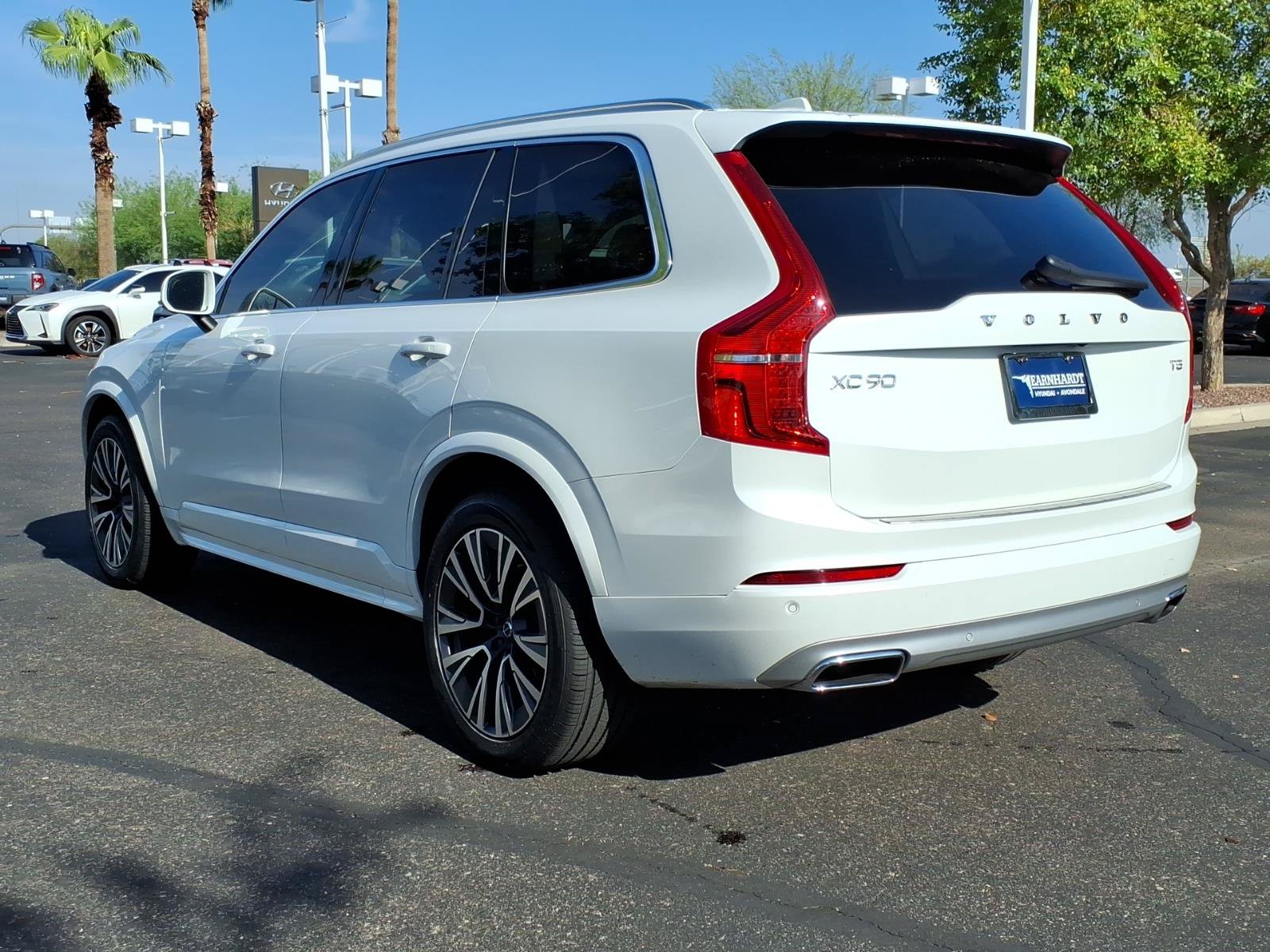 Used 2021 Volvo XC90 T5 Momentum w/ Advanced Package FWD image 3