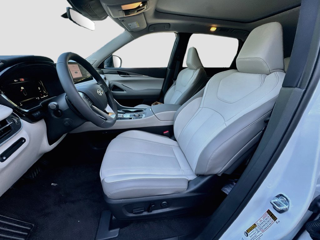 New 2027 INFINITI QX60 Luxe w/ Cargo Package FWD image 22