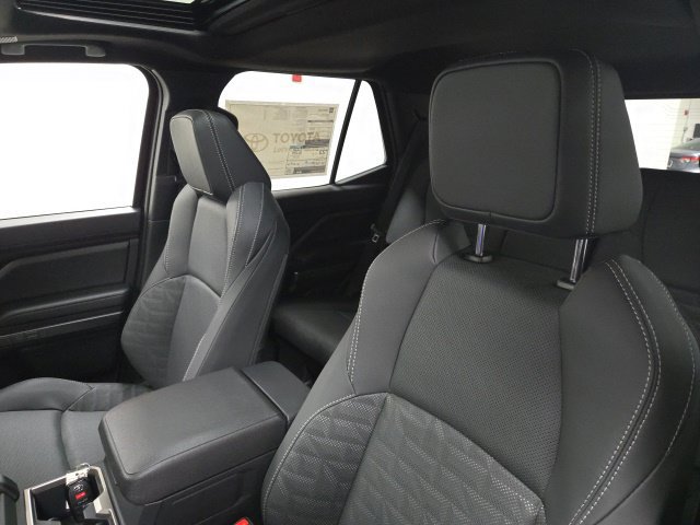 New 2026 Toyota 4Runner TRD Off-Road Premium AWD/4WD image 20