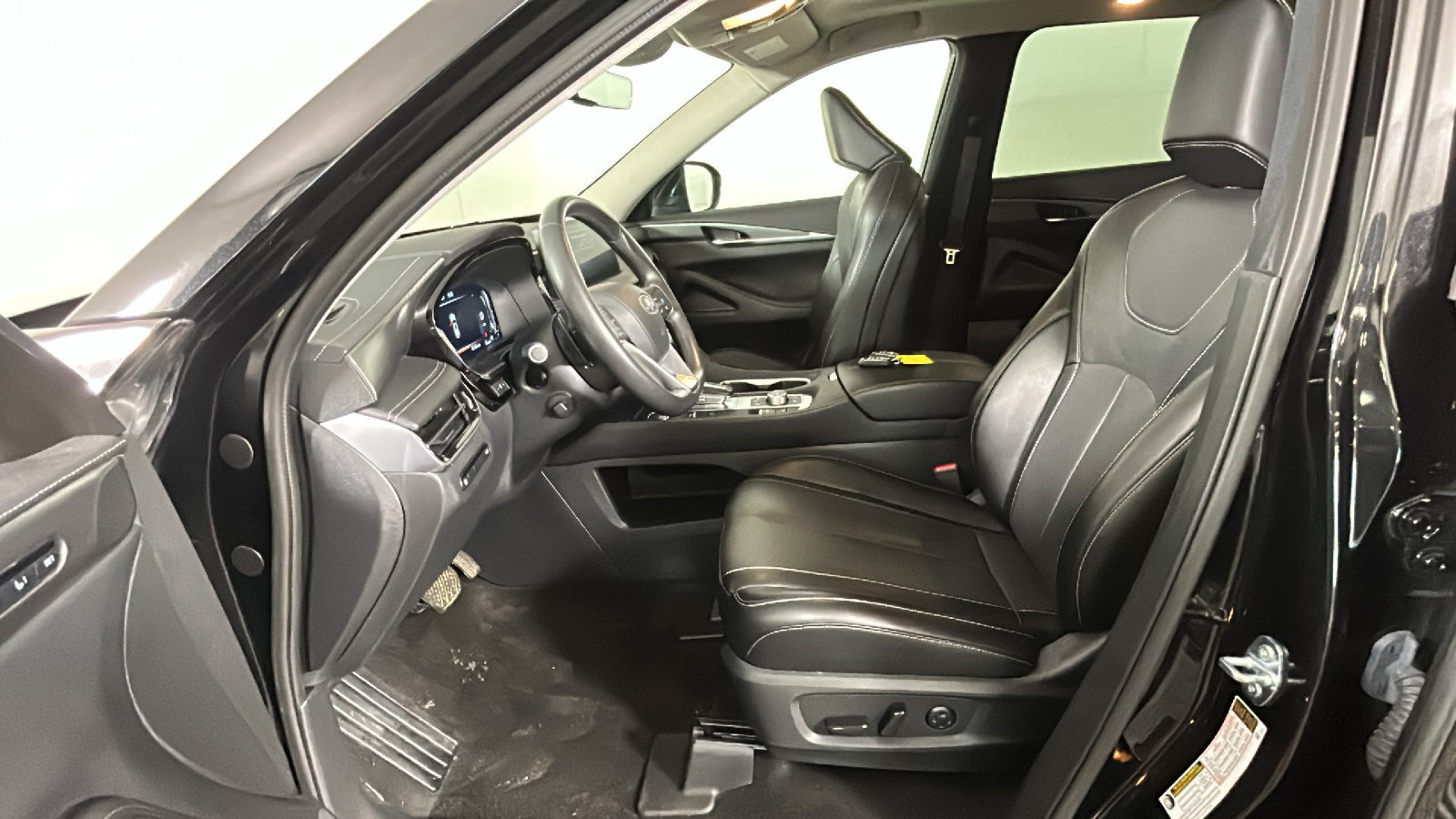 Used 2024 INFINITI QX60 Luxe AWD/4WD image 12