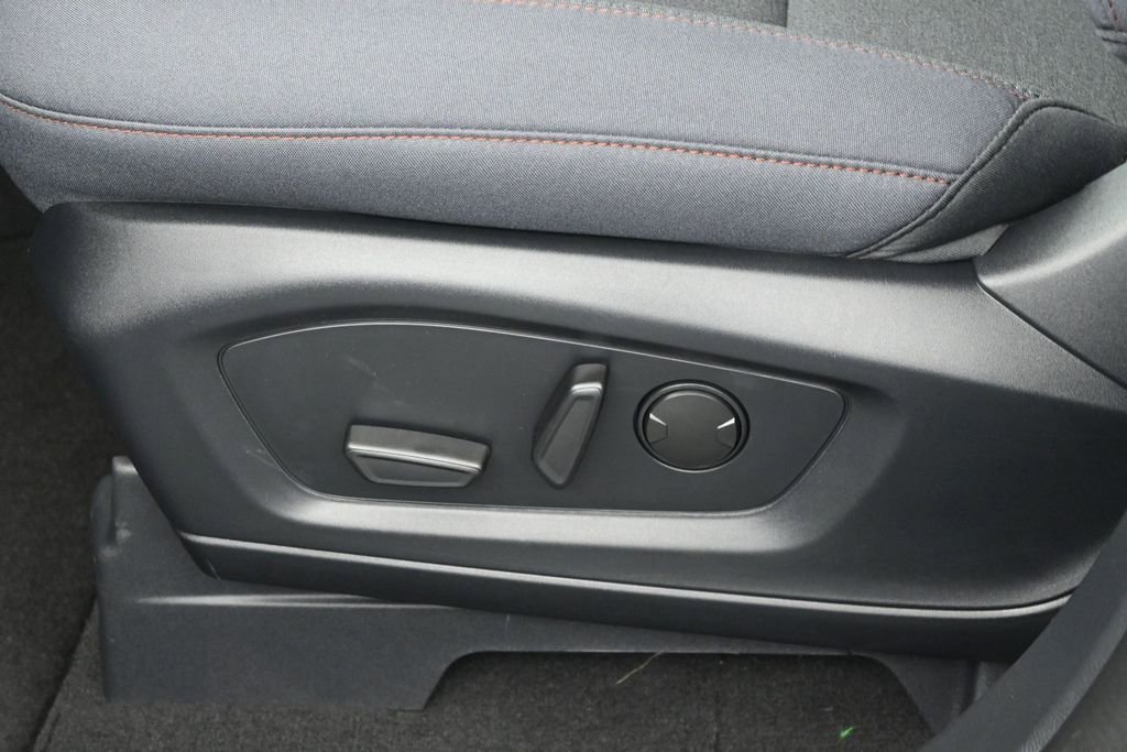 New 2026 Ford Explorer Active RWD image 9