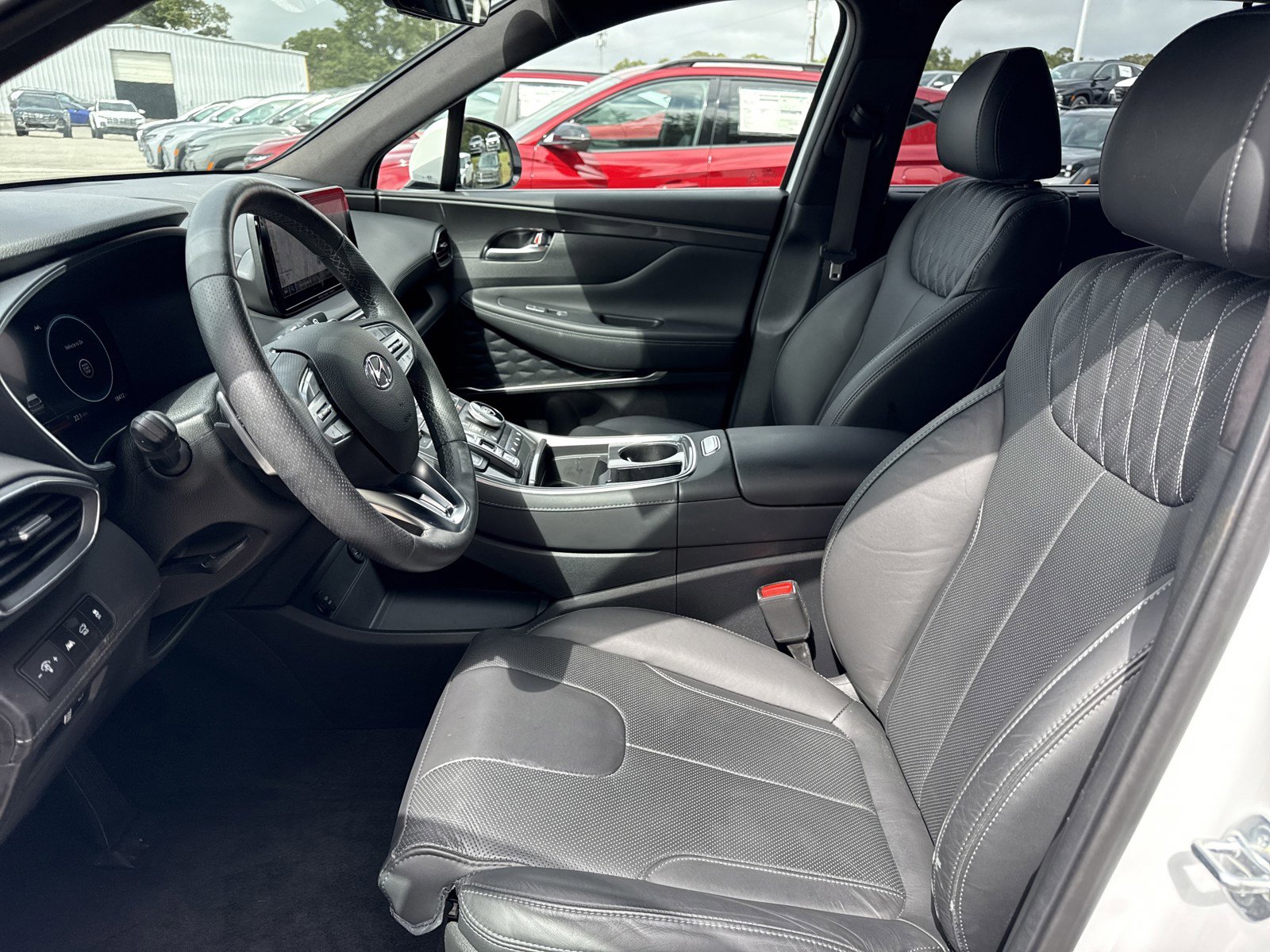 Used 2023 Hyundai Santa Fe Calligraphy image 11