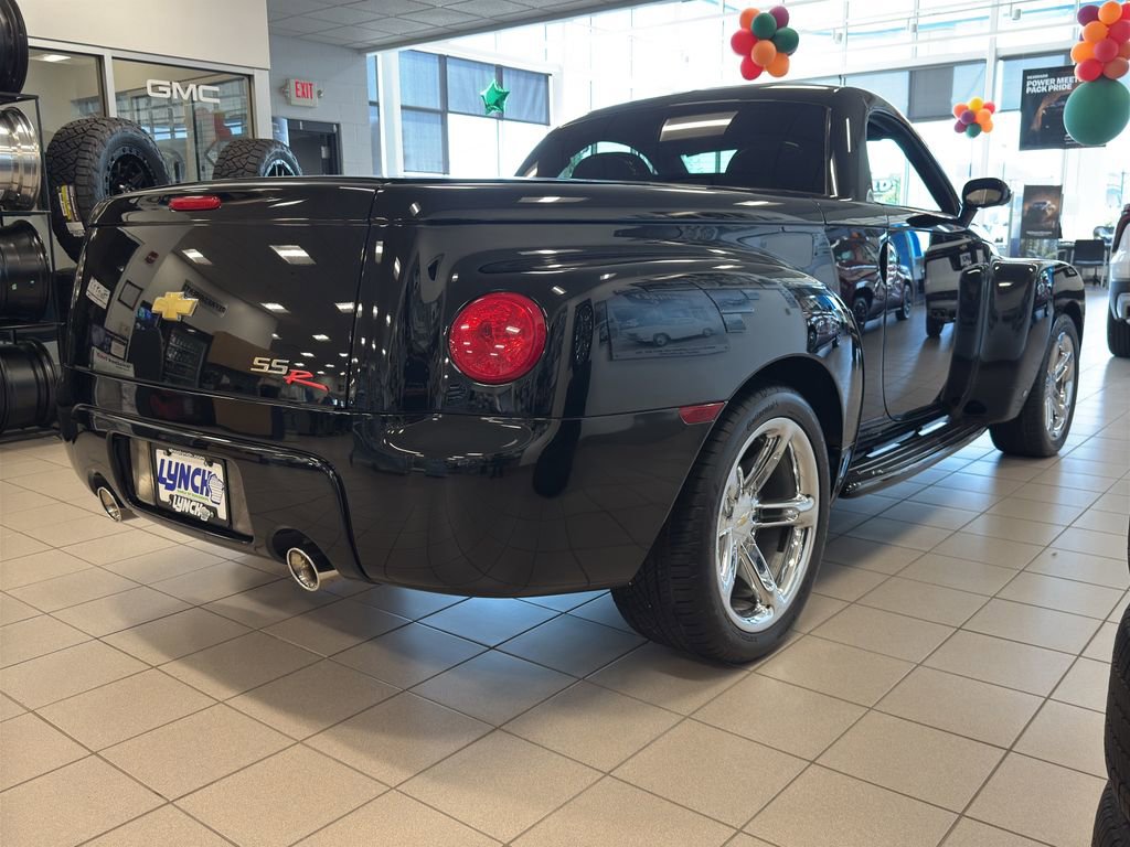 Used 2006 Chevrolet SSR w/ Preferred Equipment Group image 27