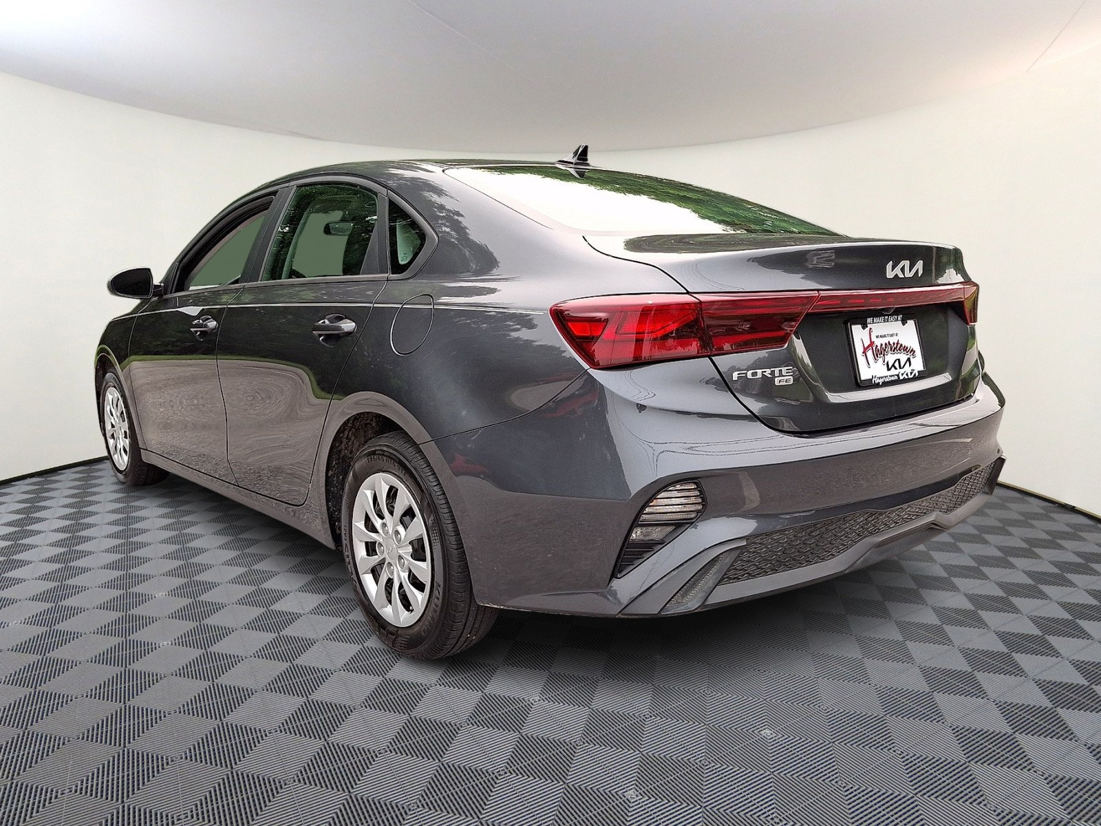 Certified 2024 Kia Forte LX FWD image 4