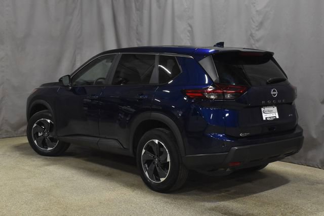 Used 2025 Nissan Rogue SV image 7