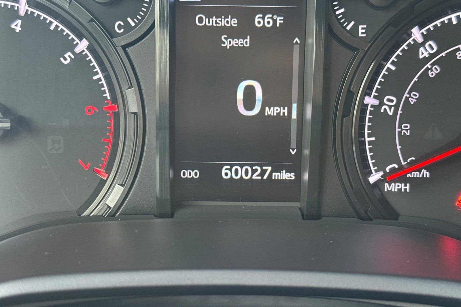 Used 2024 Toyota 4Runner SR5 AWD/4WD image 35