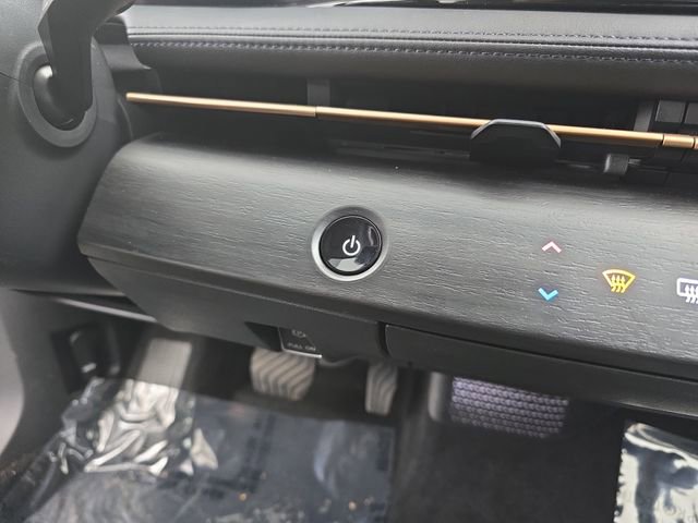 Used 2023 Nissan Ariya AWD image 39