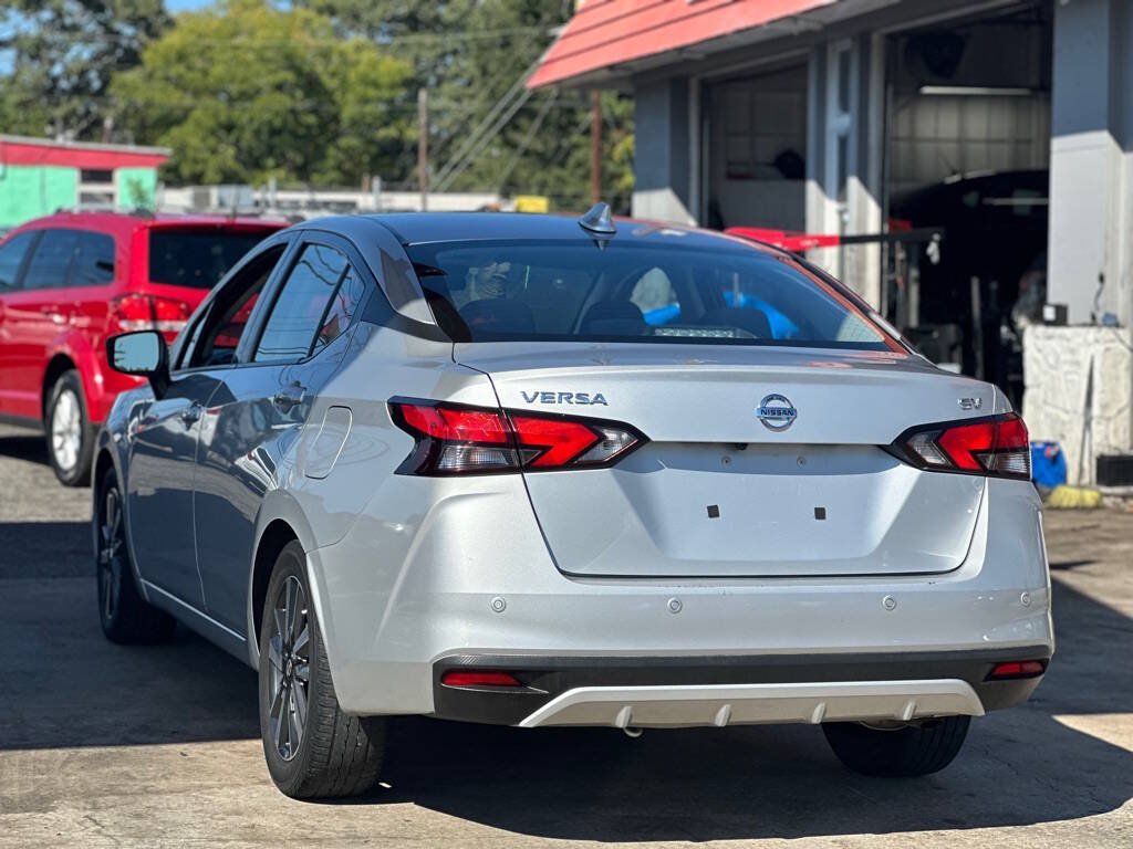Used 2021 Nissan Versa SV FWD image 8