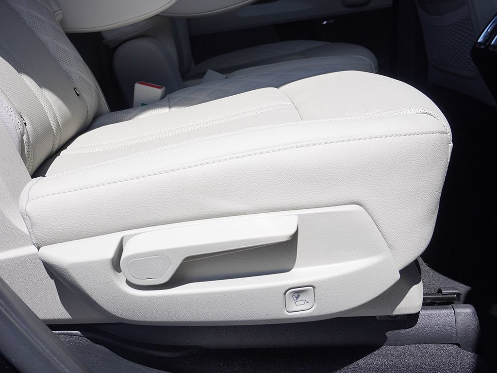Used 2025 Kia Sorento SX Prestige AWD/4WD image 41