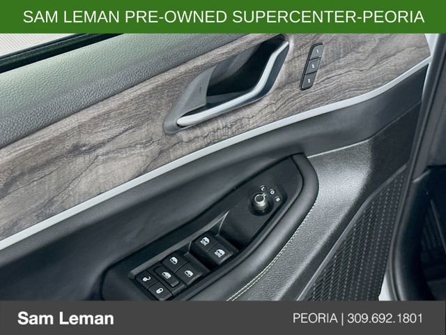 Used 2023 Jeep Grand Cherokee L Limited image 18