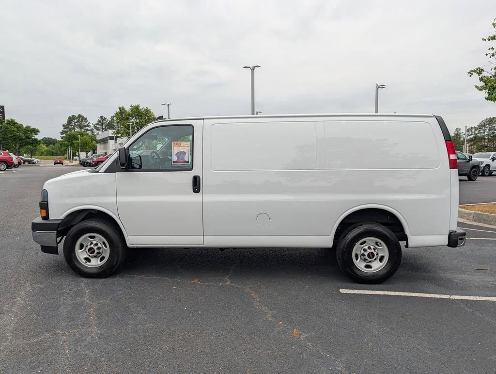 Used 2024 GMC Savana 2500 w/ Driver Convenience Package RWD image 5