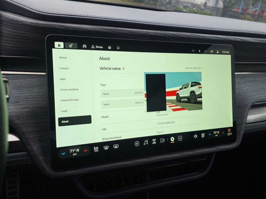 Used 2022 Rivian R1T Launch Edition image 36