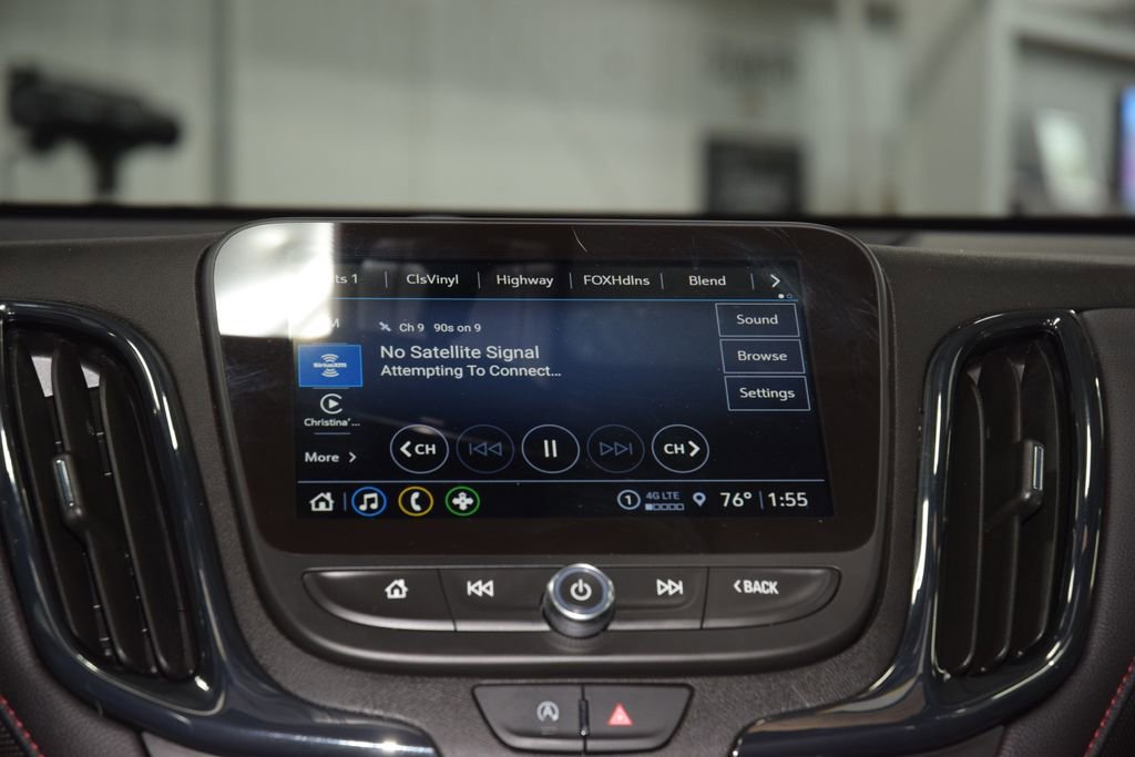 Used 2024 Chevrolet Equinox RS w/ RS Leather Package image 32