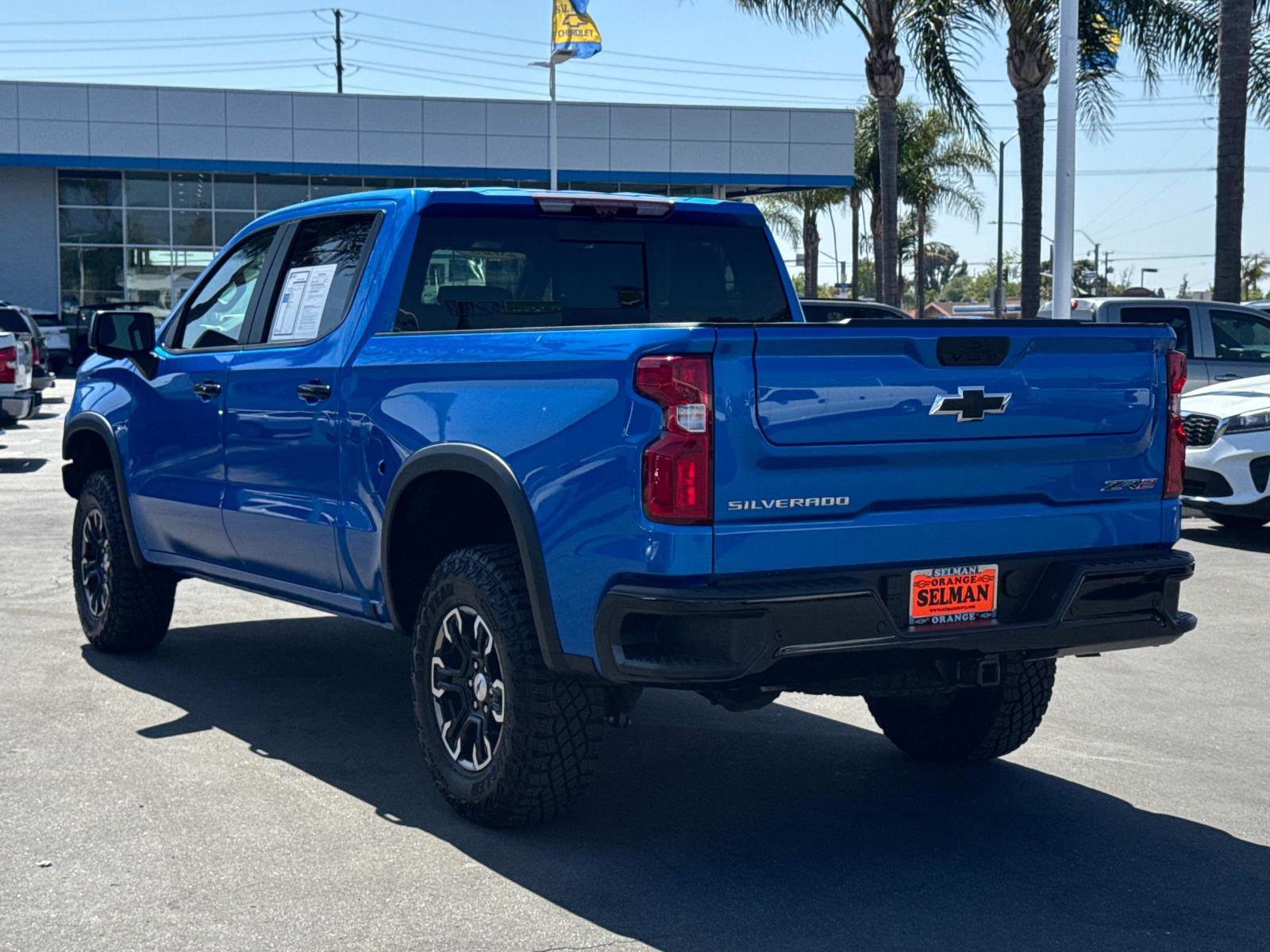 Used 2025 Chevrolet Silverado 1500 ZR2 w/ Technology Package image 7