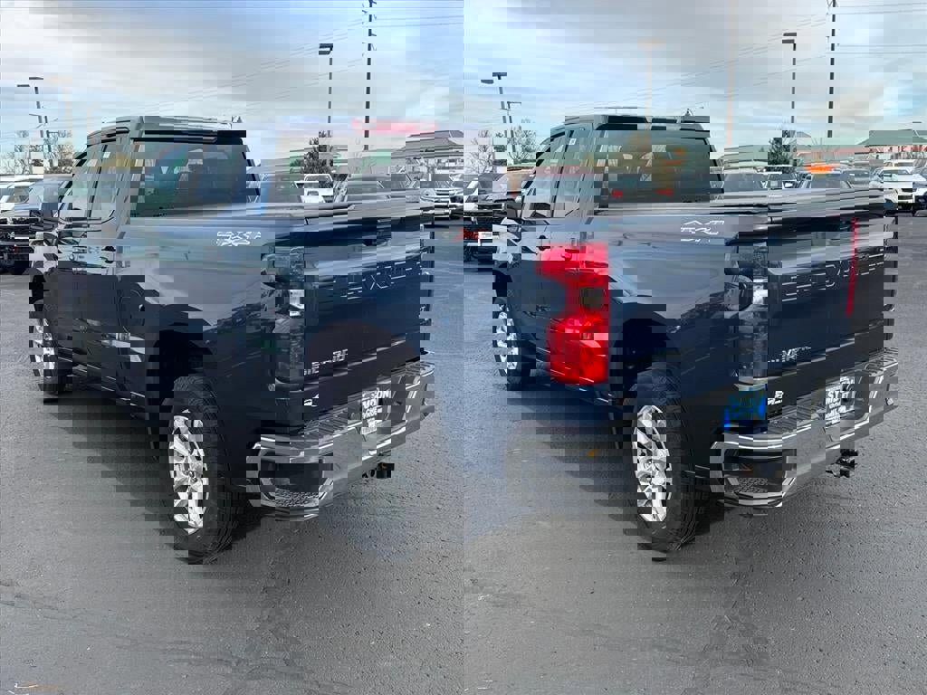 Certified 2022 Chevrolet Silverado 1500 LT image 3