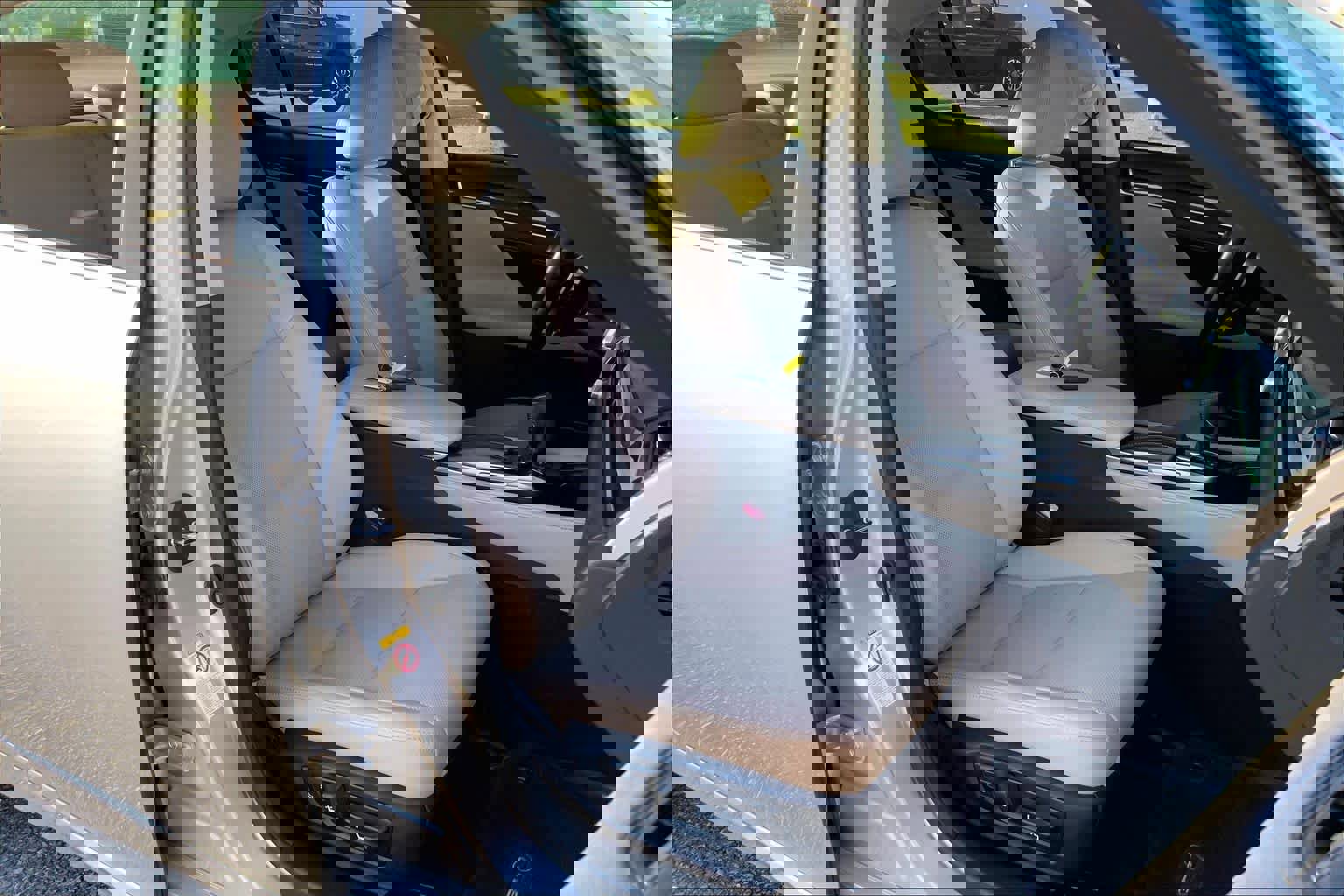 Used 2016 Lexus GS 200t image 9