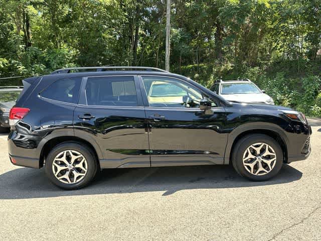Certified 2024 Subaru Forester Premium AWD/4WD image 3