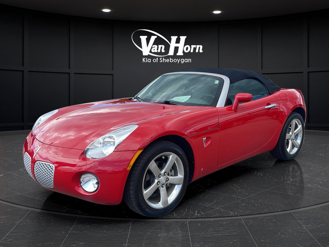 Used 2007 Pontiac Solstice Convertible RWD image 3