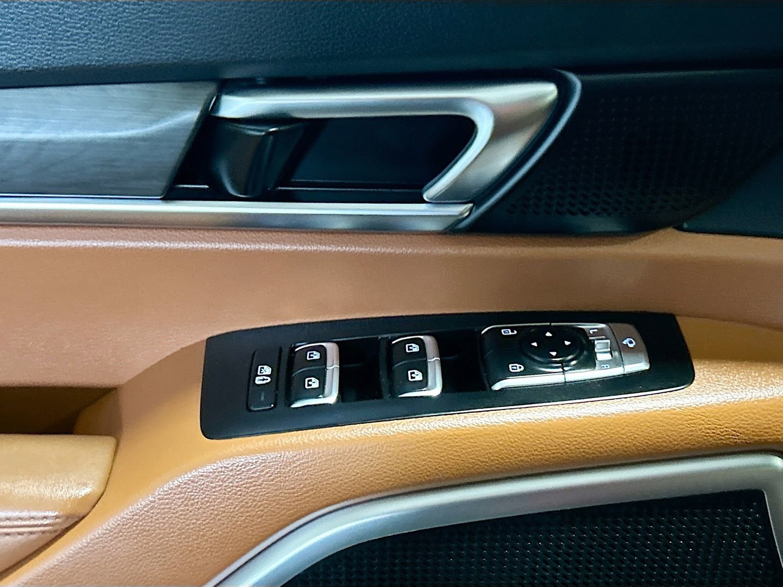 Used 2023 Kia Telluride EX X-Line image 18