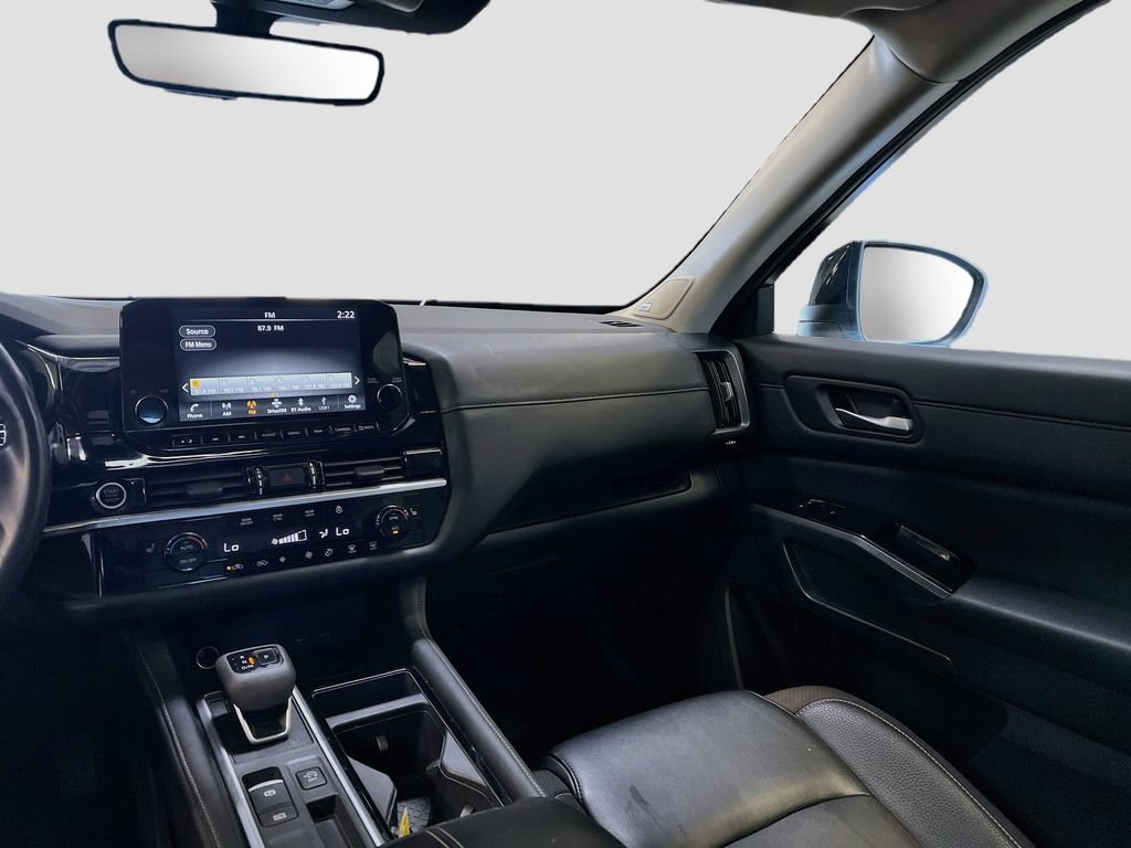 Used 2024 Nissan Pathfinder SL w/ SL Premium Package FWD image 22