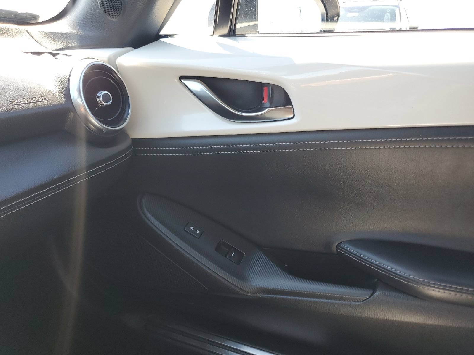 Certified 2022 MAZDA MX-5 Miata Grand Touring RWD image 28
