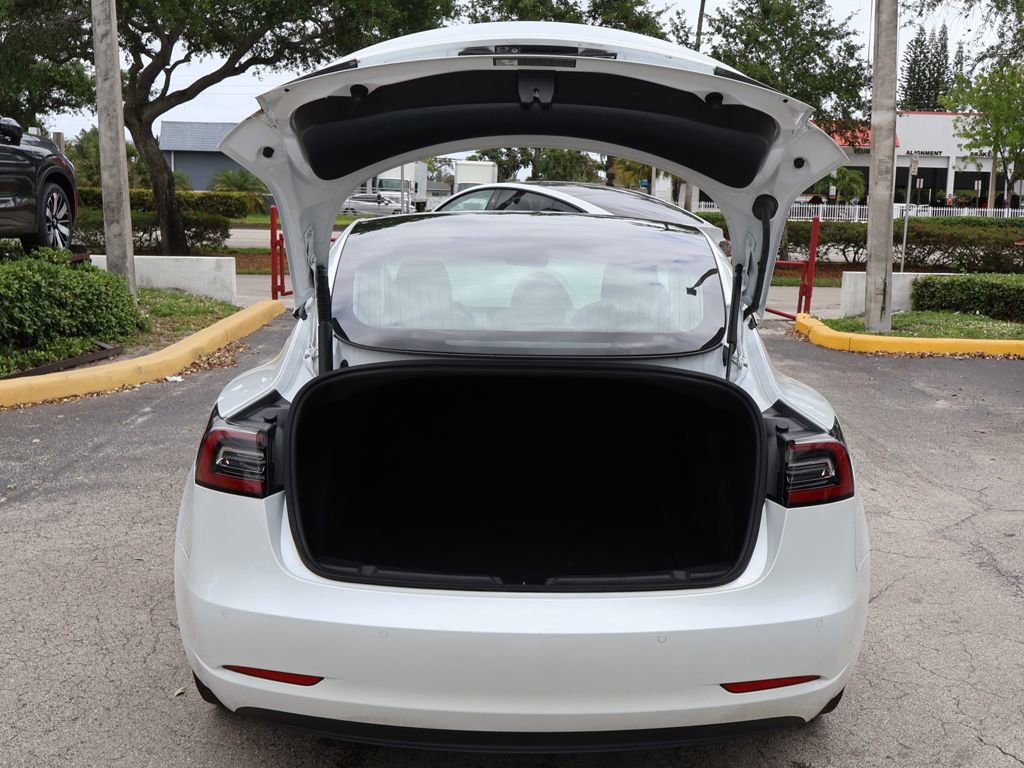 Used 2021 Tesla Model 3 Standard Range Plus RWD image 18