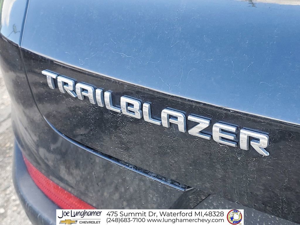 Used 2025 Chevrolet TrailBlazer LS w/ LPO, Blackout Package image 32